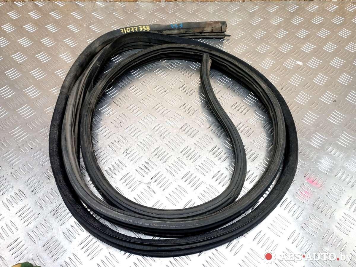 уплотнитель двери IVECO Daily 3 поколение 2001, 2.8 л., 8140.43B, дизель, МКПП, 35s11, микроавтобус - фото №1