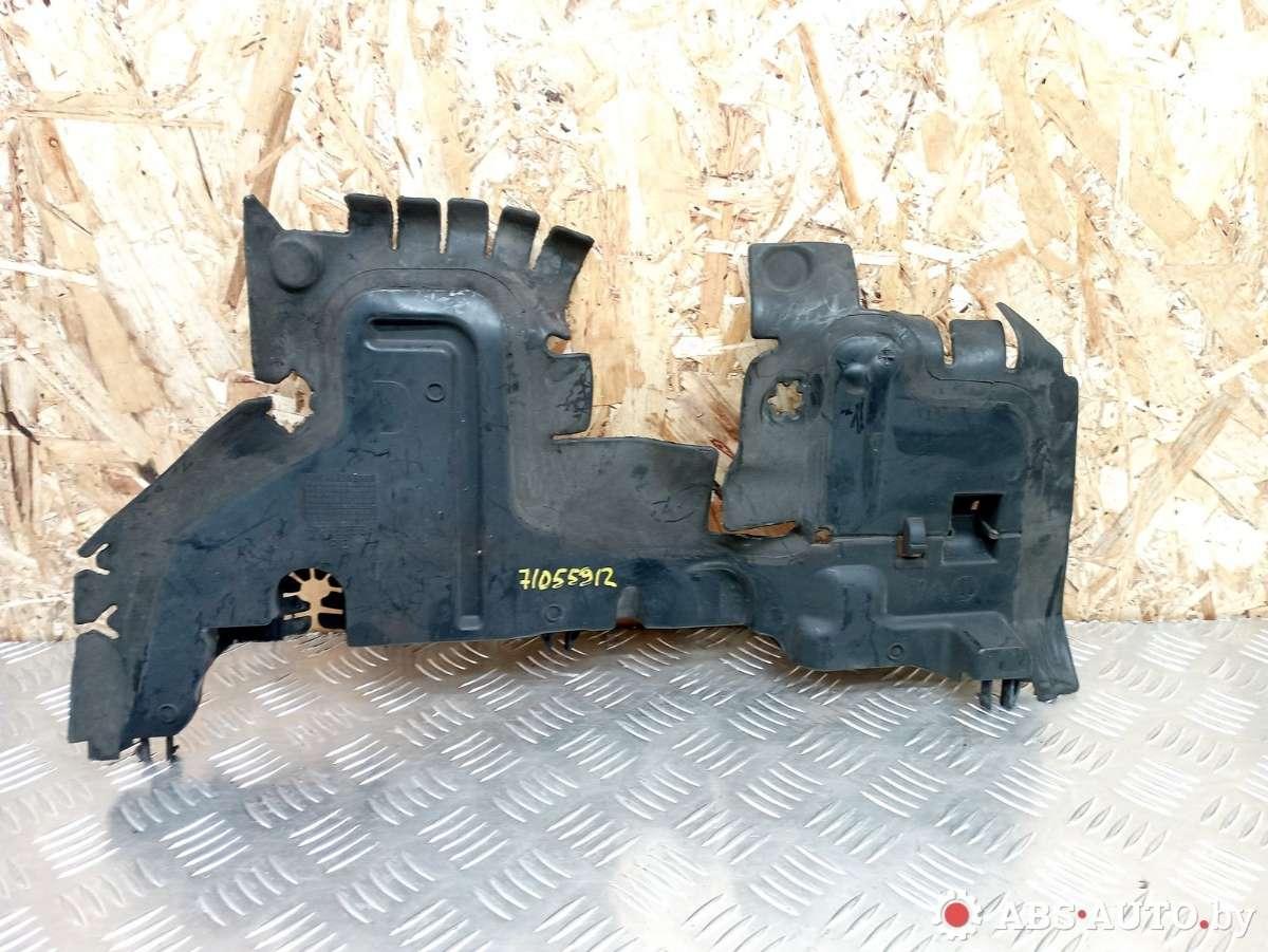 воздуховод (дефлектор) радиатора Citroen C5 2 поколение 2009, 2.2 л., дизель, МКПП, универсал, 9682510380 - фото №1