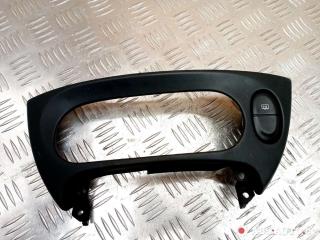 рамка блока управления климой Renault Megane 1 поколение [рестайлинг] 2001, 7700841057, 7700419052, 841243B