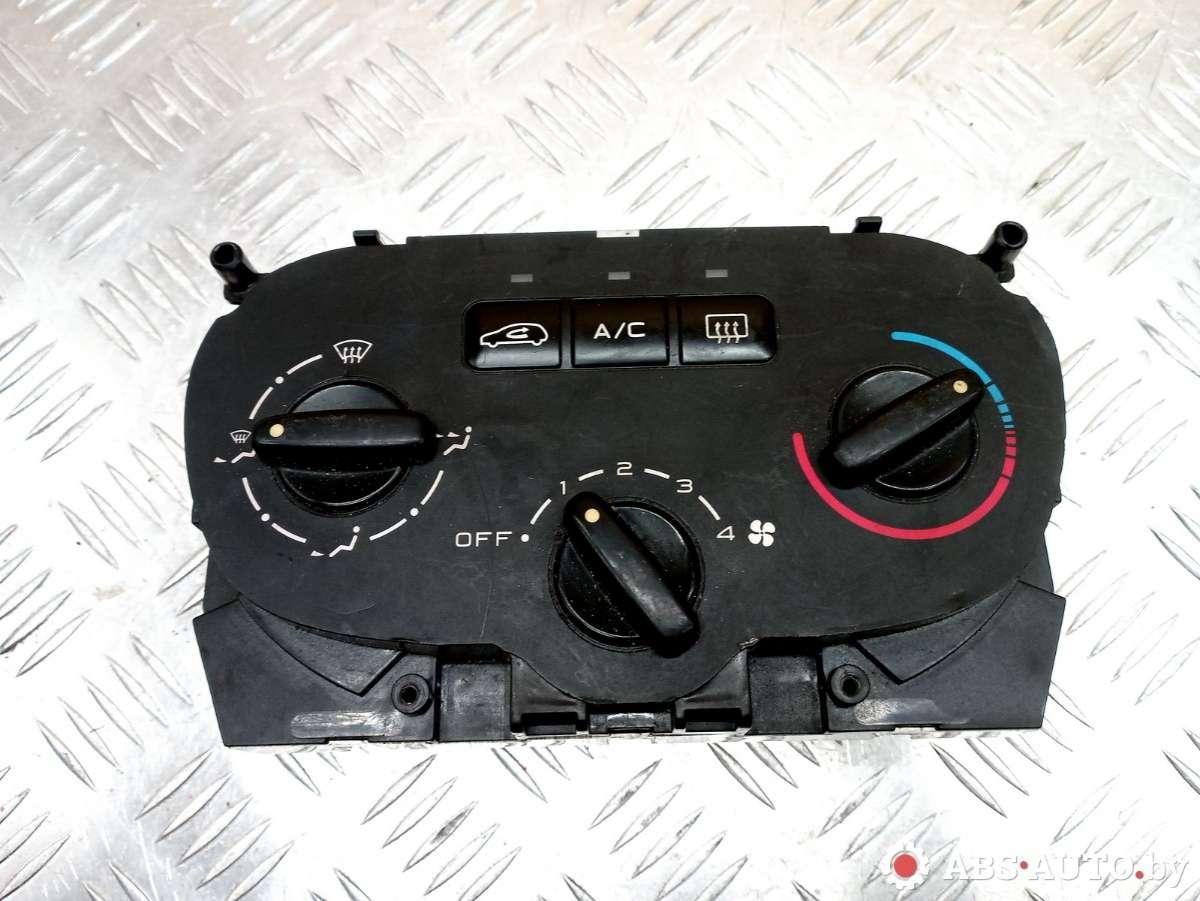 блок управления печки / климат-контроля Peugeot 307 1 поколение 2004, 593240000, 1848819141 - фото №1