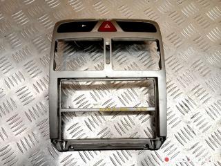 рамка под магнитолу Peugeot 307 1 поколение [рестайлинг] 2007, 9634505077