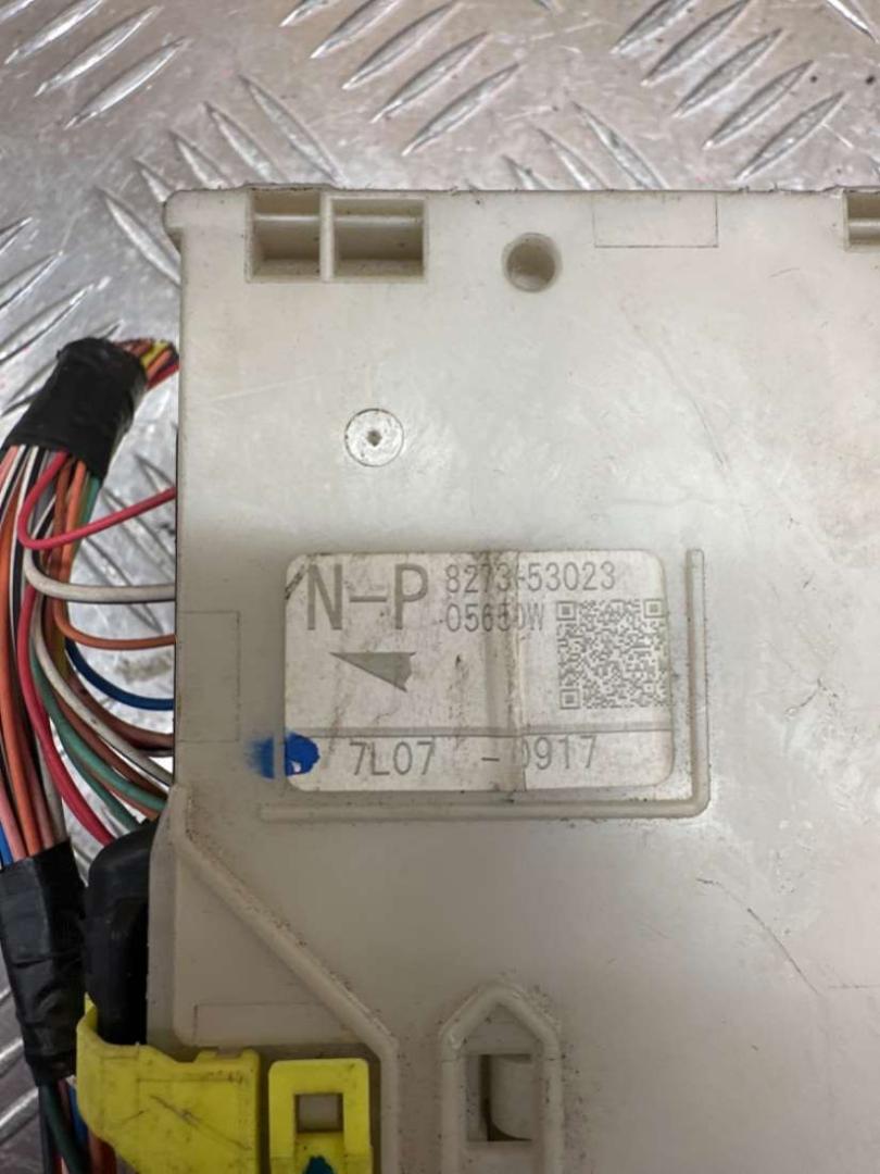 блок комфорта Lexus IS 2 поколение (XE20) 2007, 2.2 л., дизель, МКПП, 8267253060, 710250957, 94160W, 8273053023, 7L070917 - фото №1