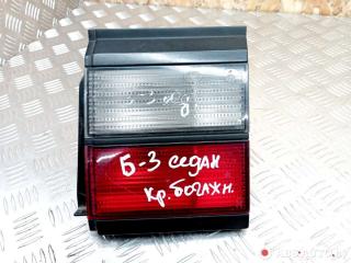 фонарь крышки багажника правый Volkswagen Passat B3 1992, седан, 357945108, 357945259