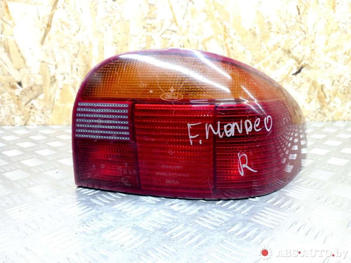 фонарь задний правый Ford Mondeo 1 поколение 1995, хетчбэк 5 дв., 93BG13N004CC - фото №1