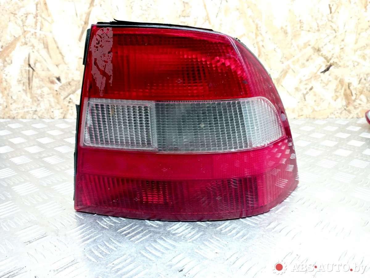фонарь задний правый Opel Vectra B 1999, хетчбэк 5 дв., 90568048, 37360748, 90568049, 37365383, 37360751 - фото №1