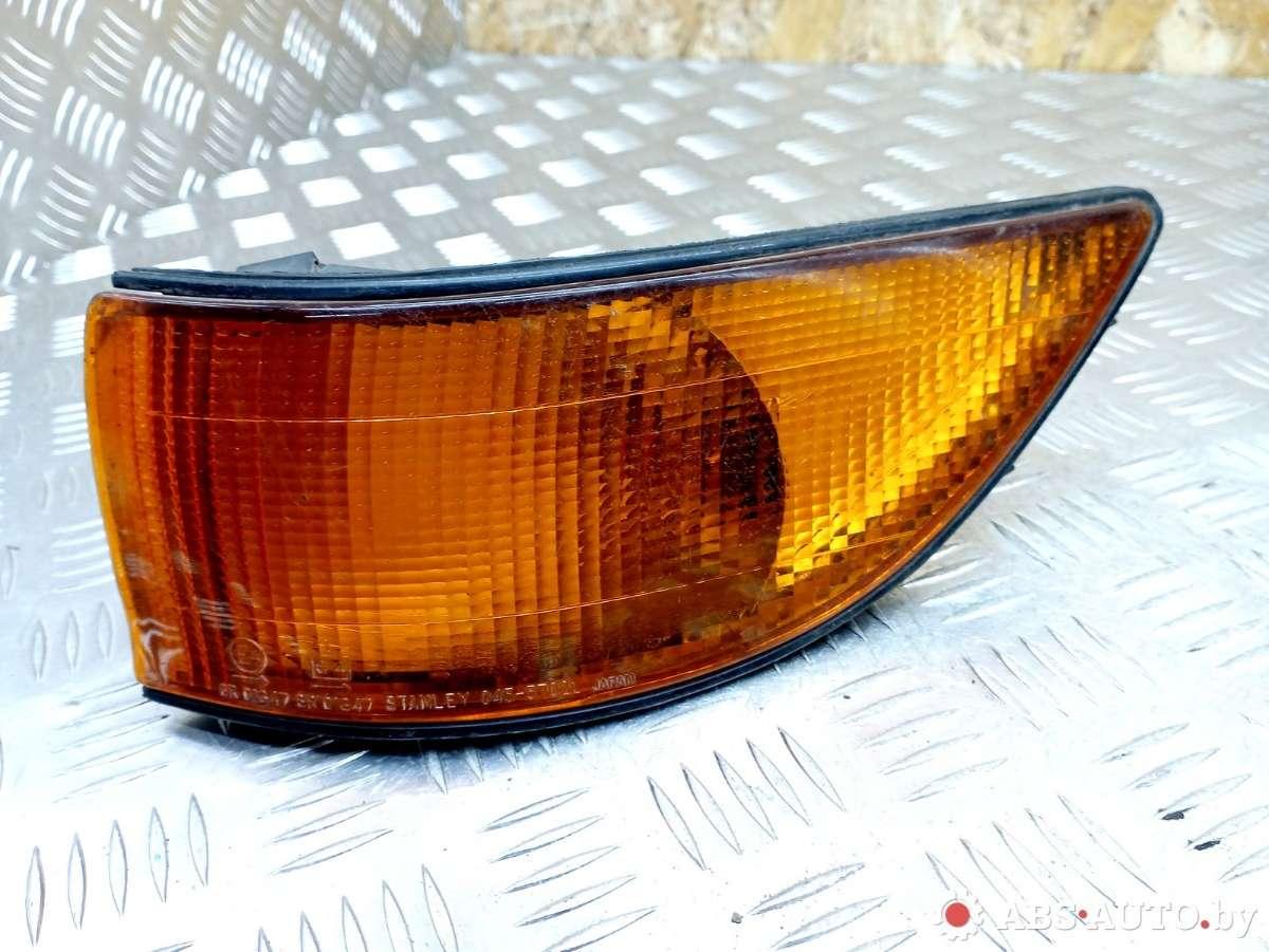 поворотник левый Mitsubishi Lancer 4 поколение 1990, 0455702L, 6R01347 - фото №1