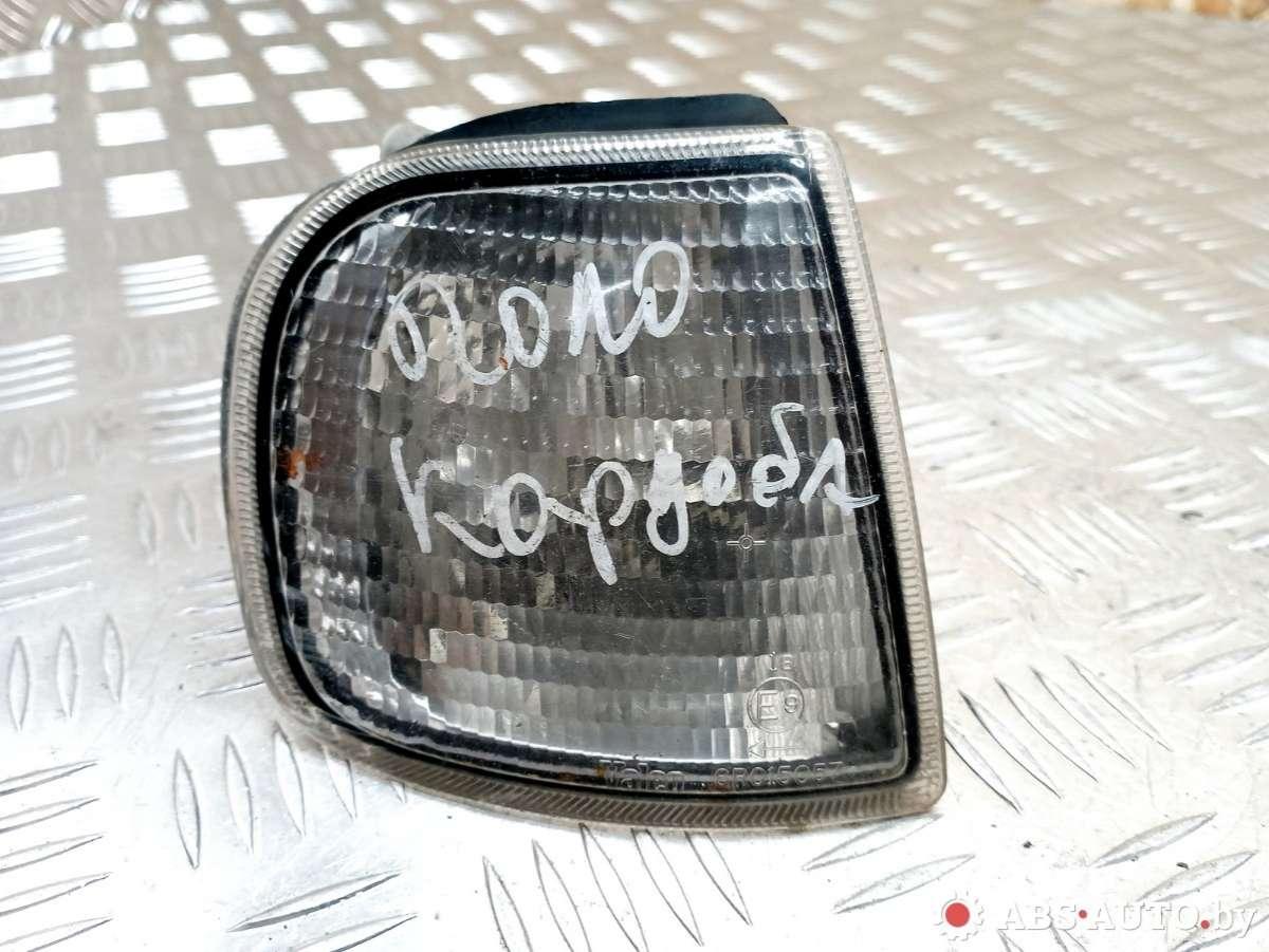 поворотник правый SEAT Cordoba 1 поколение 1998, 6R015057 - фото №1