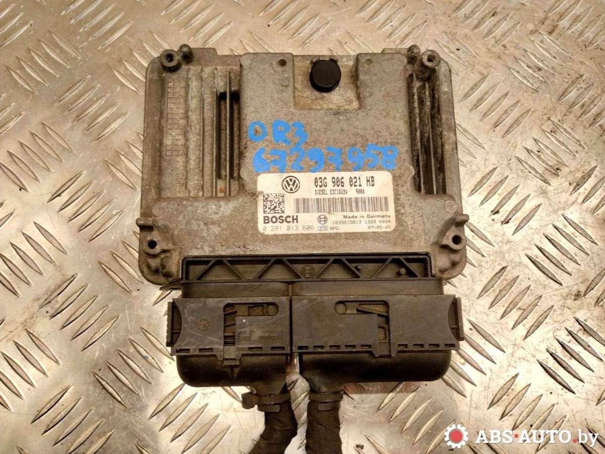 блок управления двигателем Volkswagen Golf 5 поколение 2007, дизель, 0281013606, 03G906021HB - фото №1