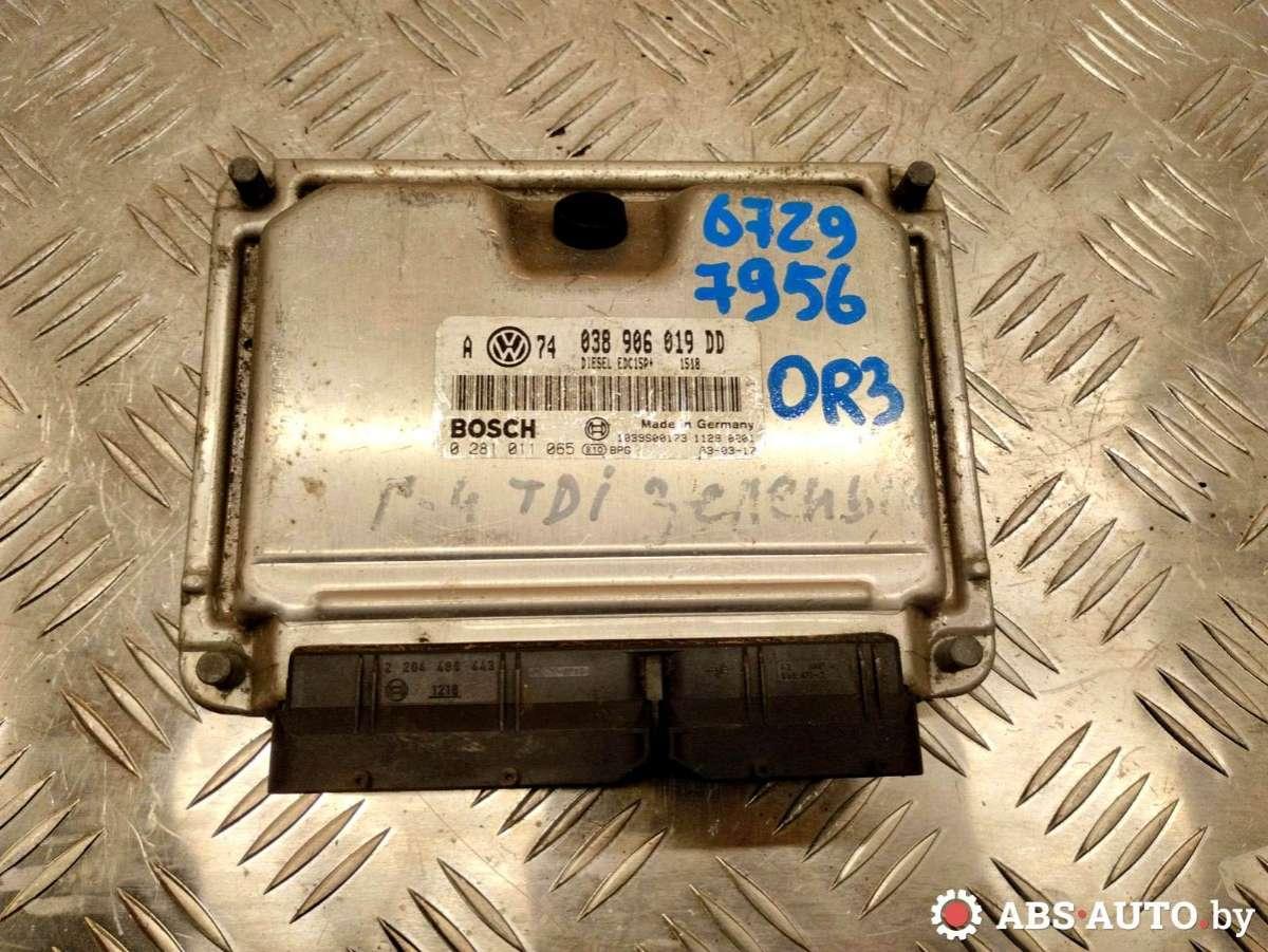 блок управления двигателем Volkswagen Golf 4 поколение 2004, дизель, 0281011065, 038906019DD - фото №1