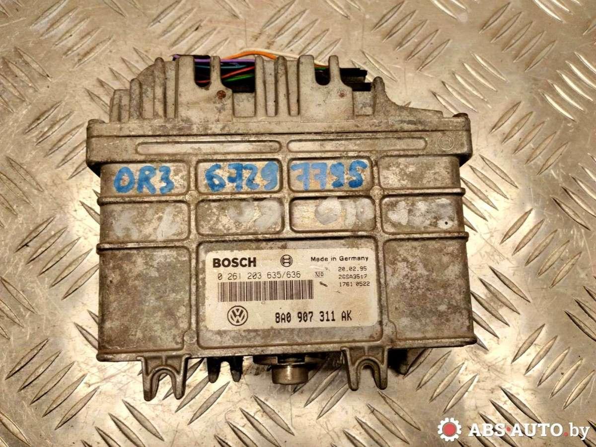 блок управления двигателем SEAT Cordoba 1 поколение 1995, бензин, 0261203635, 8A0907311AK - фото №1