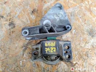 кронштейн двигателя Renault Grand Scenic 2 поколение 2006, 1.9 л., дизель, МКПП, минивэн, 8200437465