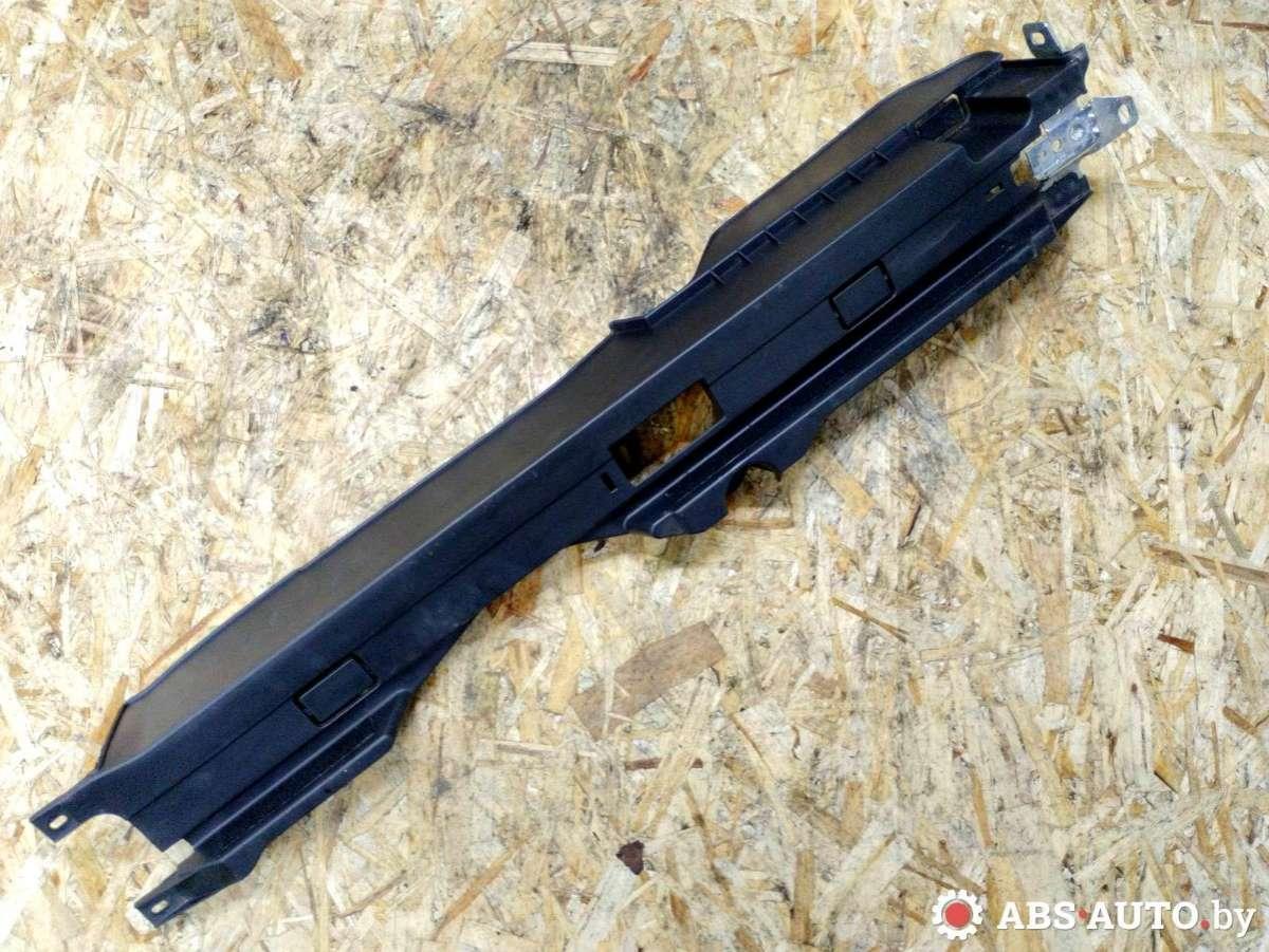 направляющая шторки багажника (салазки) Mercedes-Benz M-Класс W164 2008, 3.0 л., OM642 DE30LA, дизель, АКПП, хетчбэк 5 дв., 1646800131, A1646800131 - фото №1