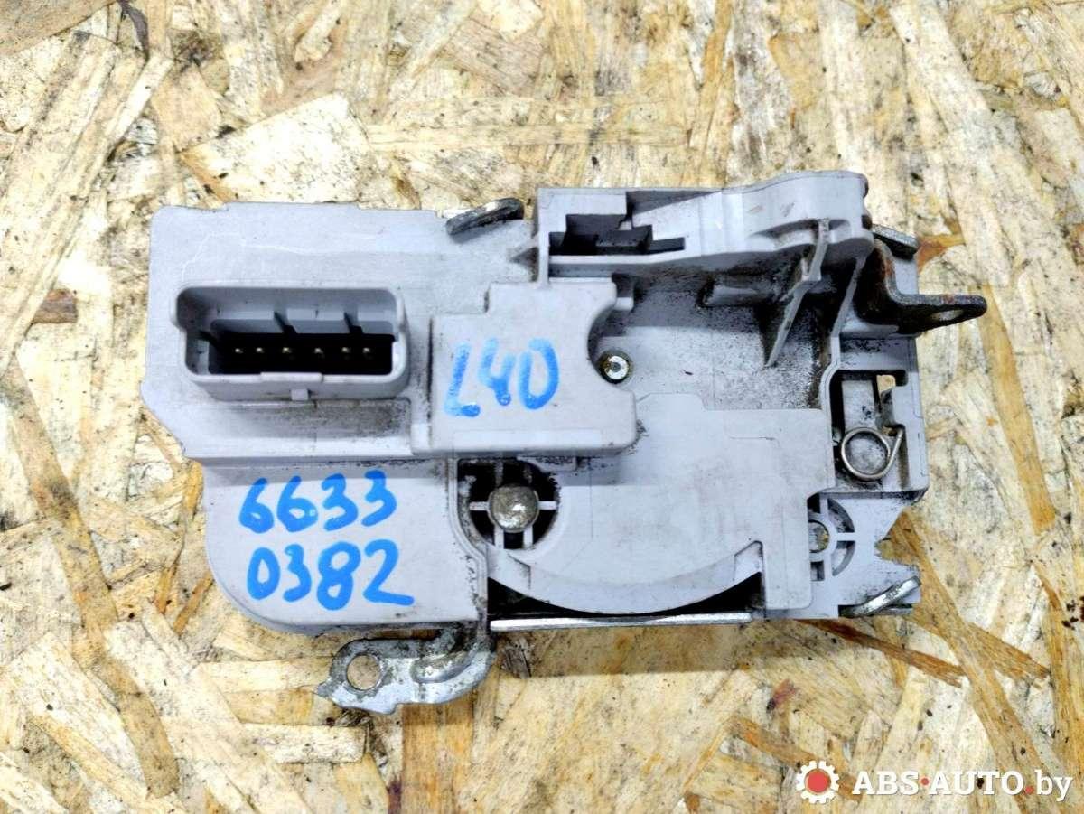 замок двери передней правой Citroen C5 1 поколение 2004, 1.6 л., дизель, МКПП, хетчбэк 5 дв. - фото №1