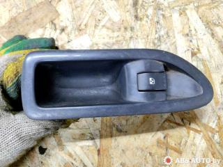 кнопка стеклоподъемника двери задней правой Renault Laguna 2 поколение 2003, 1.9 л., дизель, МКПП, универсал, 8200016014