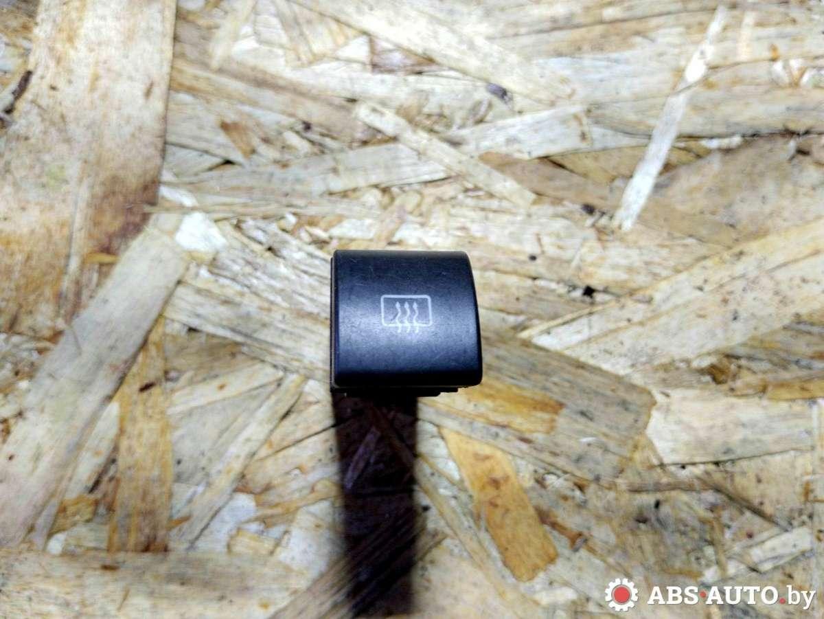 кнопка обогрева заднего стекла Skoda Felicia 1 поколение 2000 - фото №1