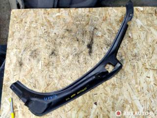 водосток крышки багажника Mercedes-Benz M-Класс W164 2008, 3.0 л., OM642 DE30LA, дизель, АКПП, хетчбэк 5 дв., A1646932033, A1646932233