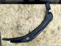 водосток крышки багажника Mercedes-Benz M-Класс W164 2008, 3.0 л., OM642 DE30LA, дизель, АКПП, хетчбэк 5 дв., A1646932033, A1646932233 - фото №2
