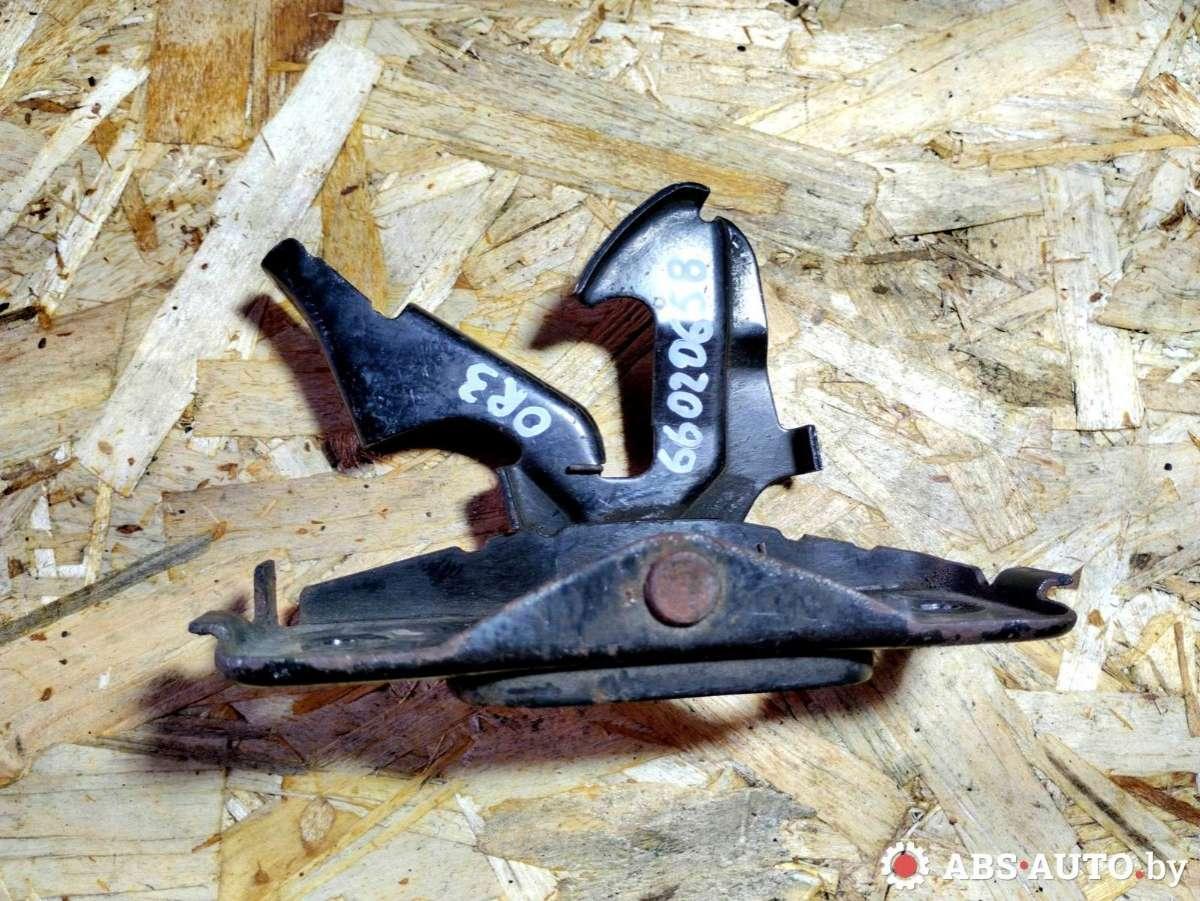 замок капота Chrysler PT Cruiser 1 поколение 2004 - фото №1