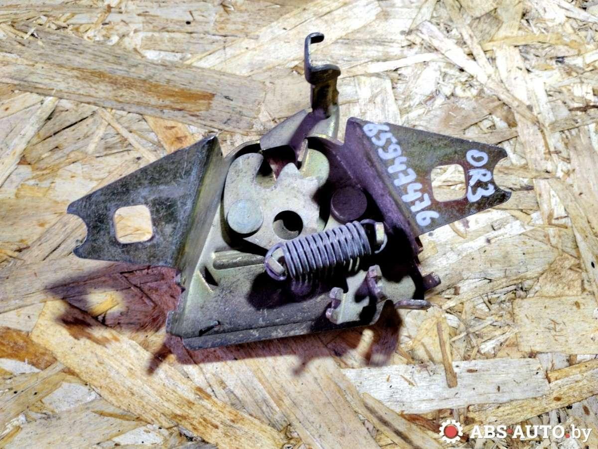 замок капота Volkswagen Passat B3 1992, 357823509 - фото №1