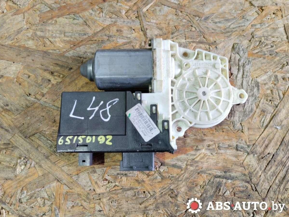 моторчик стеклоподъемника передний правый Citroen C5 1 поколение 2003, 2.0 л., дизель, МКПП, седан, 9632531980, 104993105, 101387101, 990184200, 5512000177 - фото №1