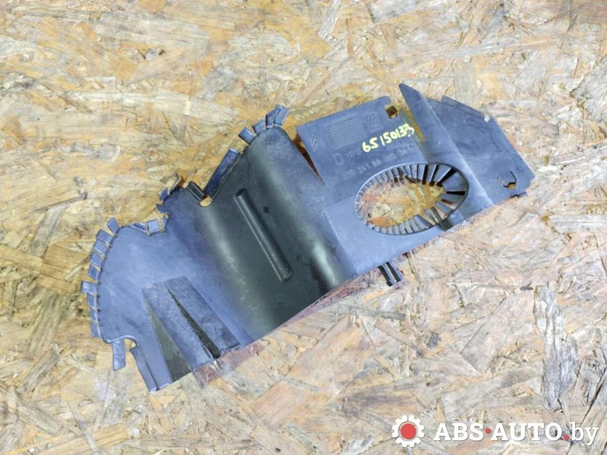 воздуховод (дефлектор) радиатора Citroen C5 1 поколение 2003, 2.0 л., дизель, МКПП, седан, 9627924180 - фото №1