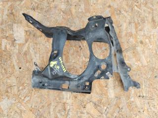 крепление фары левой BMW 7 серия E65/E66/E67 2004, 3.6 л., бензин, АКПП, седан