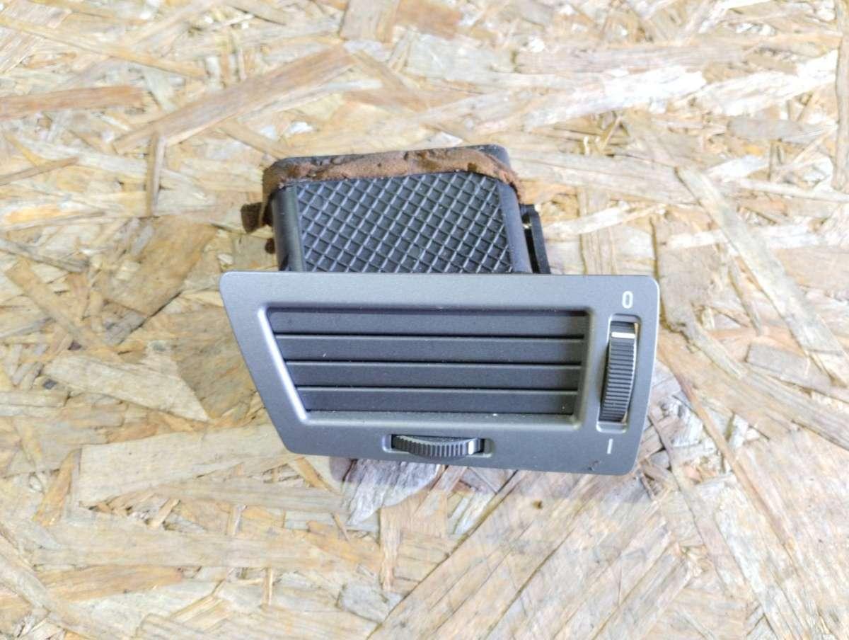 дефлектор обдува салона BMW 7 серия E65/E66/E67 2004, 4.4 л., бензин, АКПП, седан, 14121810, 64228223333, 64228223334, 6422700714813, 6422700714713 - фото №1