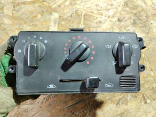 блок управления печки / климат-контроля Nissan Micra 2 поколение (K11) 2001, 7040030720, 7040230732