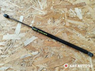 амортизатор крышки багажника (3-5 двери) Volkswagen Touran 1 поколение 2006, 1T0827550C