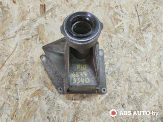 кронштейн полуоси BMW X5 E53 [рестайлинг] 2005, 3.0 л., дизель, АКПП, внедорожник 5 дв., 31537503120