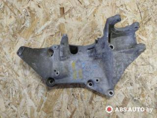 кронштейн генератора Renault Laguna 2 поколение [рестайлинг] 2005, 1.8 л., бензин, МКПП, универсал, 8200115762