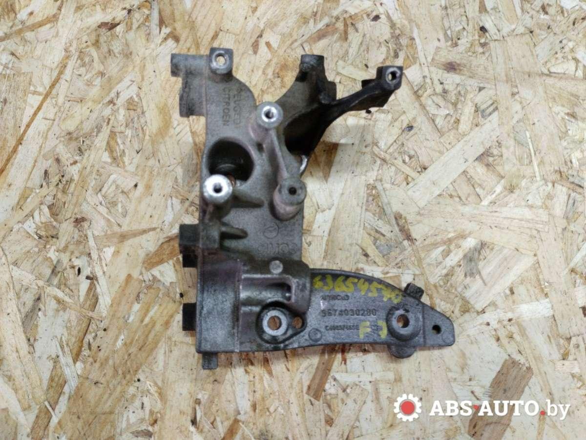кронштейн генератора Citroen C5 2 поколение 2011, 1.6 л., дизель, АКПП, универсал, 9674030280 - фото №1
