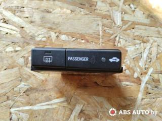 кнопка обогрева заднего стекла Toyota Avensis 2 поколение (T250) 2004, 8479005130C