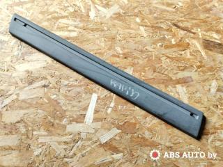 молдинг двери передней правой Renault Rapid 1 поколение 1996, 7700806331