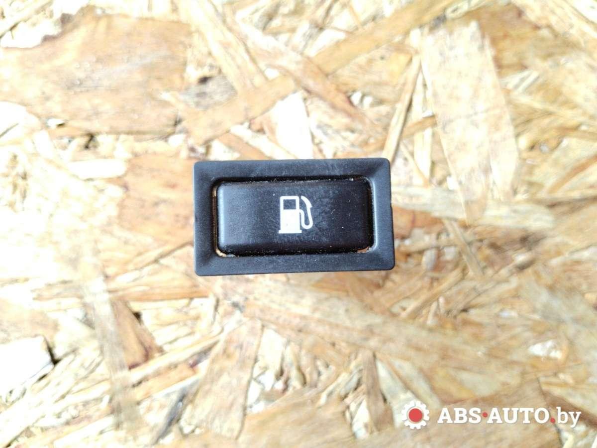 кнопка открытия лючка топливного бака Toyota Avensis 2 поколение (T250) 2005, 8484105010 - фото №1