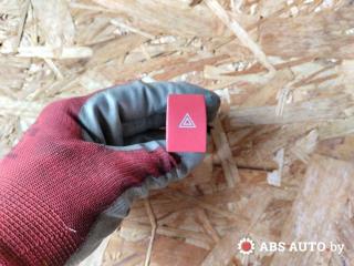 кнопка аварийной сигнализации Skoda Octavia 1 поколение (A4) [рестайлинг] 2007, 120953235A