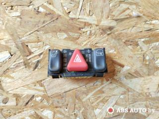 кнопка аварийной сигнализации Mercedes-Benz C-Класс W202/S202 [рестайлинг] 2000, 2028207810, 501268087, 70521755