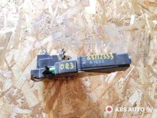 замок двери передней левой Mitsubishi Carisma 1 поколение [рестайлинг] 2001