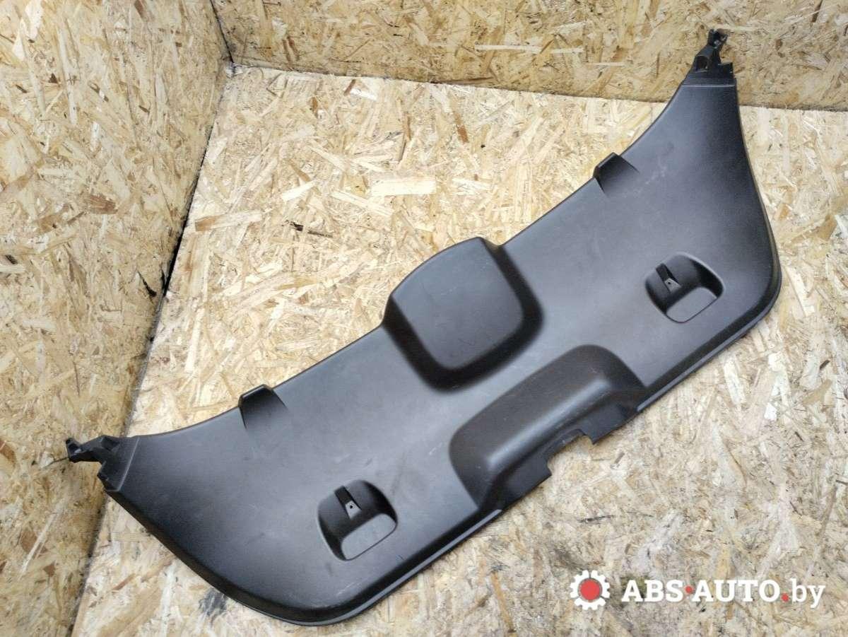 обшивка крышки багажника Peugeot 308 T7 2008, 1.4 л., бензин, МКПП, хетчбэк 5 дв., 9681640277 - фото №1
