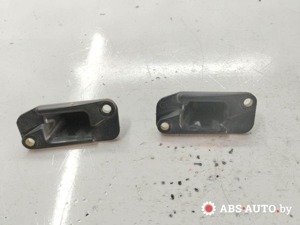 роликовая направляющая Renault Kangoo 1 поколение 2003, 1.5 л., дизель, МКПП, 303506, 308906 - фото №1