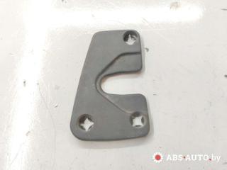 заглушка заднего бампера под крюк Renault Kangoo 1 поколение 2003, 1.5 л., дизель, МКПП, 7700354519