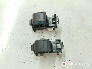 кнопка стеклоподъемника двери Toyota RAV4 3 поколение (XA30) [рестайлинг] 2010, 2.2 л., 2AD-FTV, дизель, МКПП, внедорожник 5 дв., 8292D99