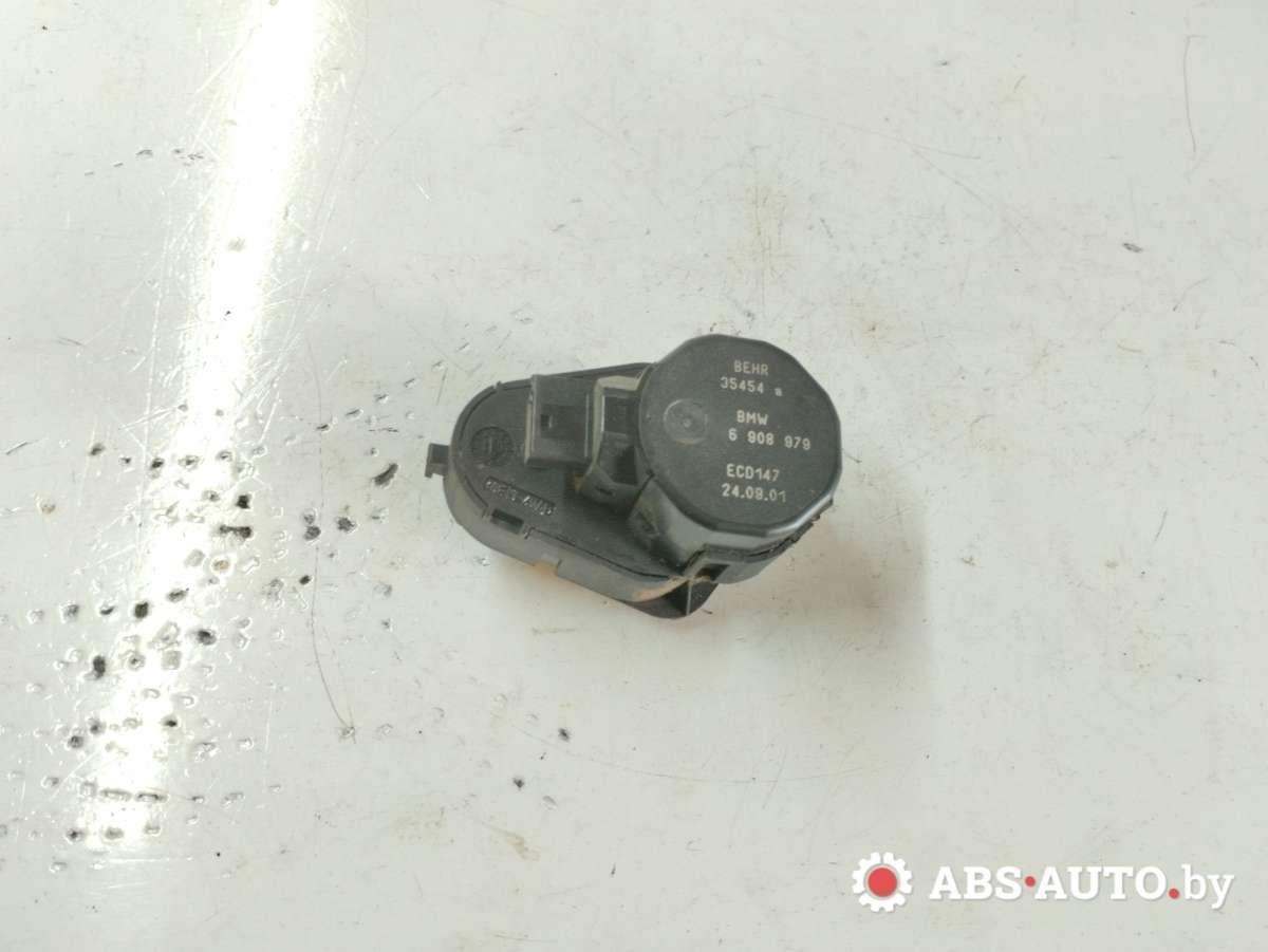 моторчик заслонки печки BMW 7 серия E65/E66/E67 2004, 3.6 л., бензин, АКПП, седан, 35454A, 6908979, ECD147 - фото №1