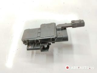 плюсовой провод аккумулятора BMW 7 серия E65/E66/E67 2004, 3.6 л., бензин, АКПП, седан, 18607000000, 18576000000, 10688710, 61138387568