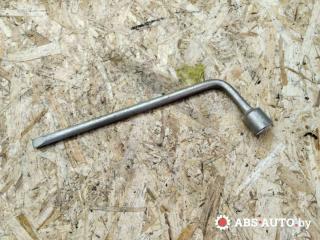 ключ колесный (балонный) Toyota RAV4 3 поколение (XA30) [рестайлинг] 2010, 2.2 л., 2AD-FTV, дизель, МКПП, внедорожник 5 дв.