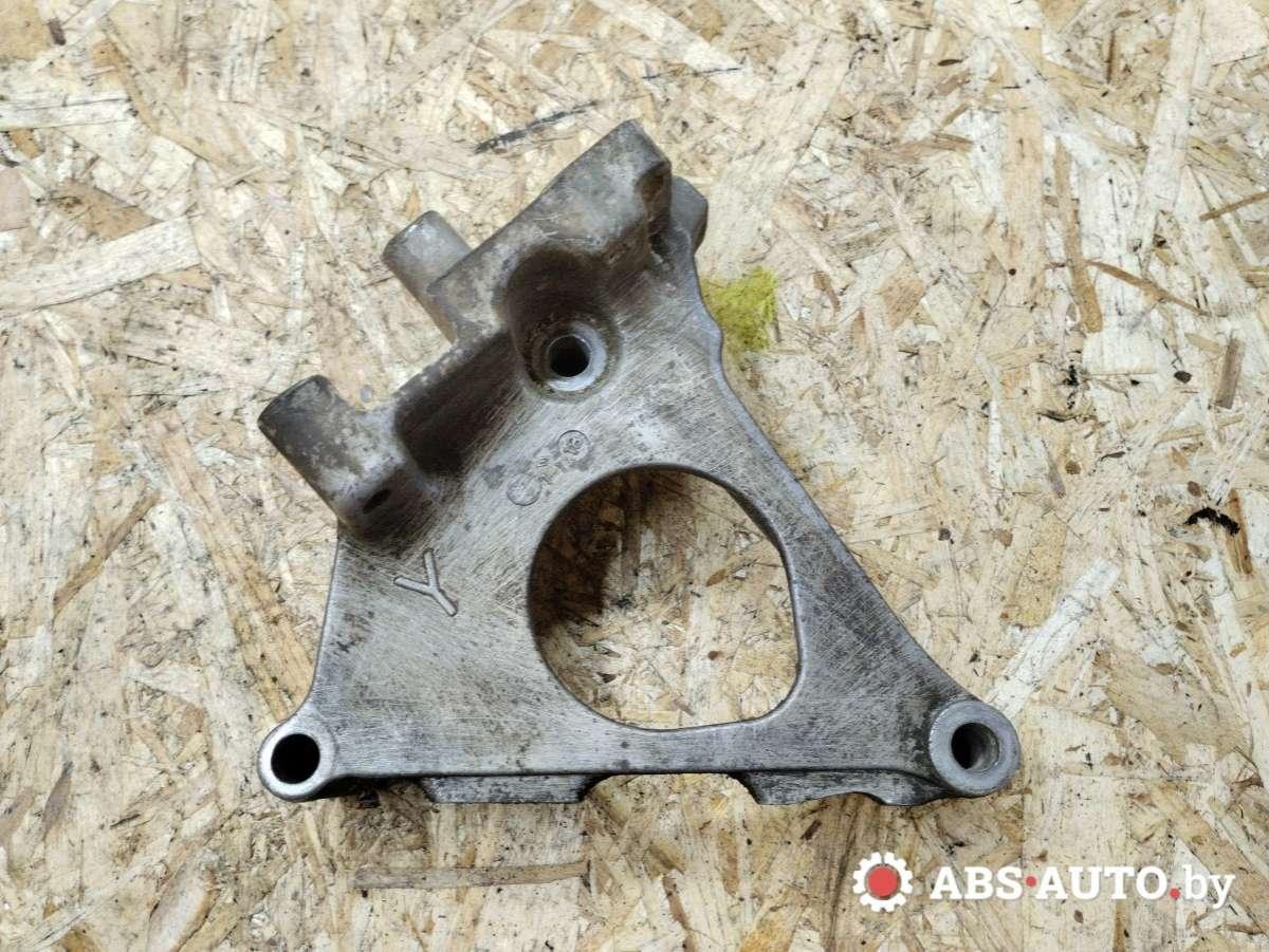 кронштейн двигателя Nissan Primera P12 2003, 2.2 л., дизель, МКПП, универсал - фото №1