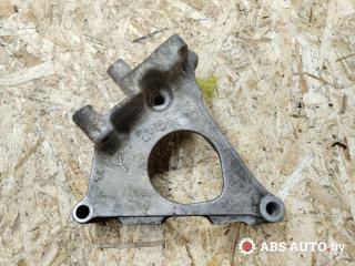 кронштейн двигателя Nissan Primera P12 2003, 2.2 л., дизель, МКПП, универсал