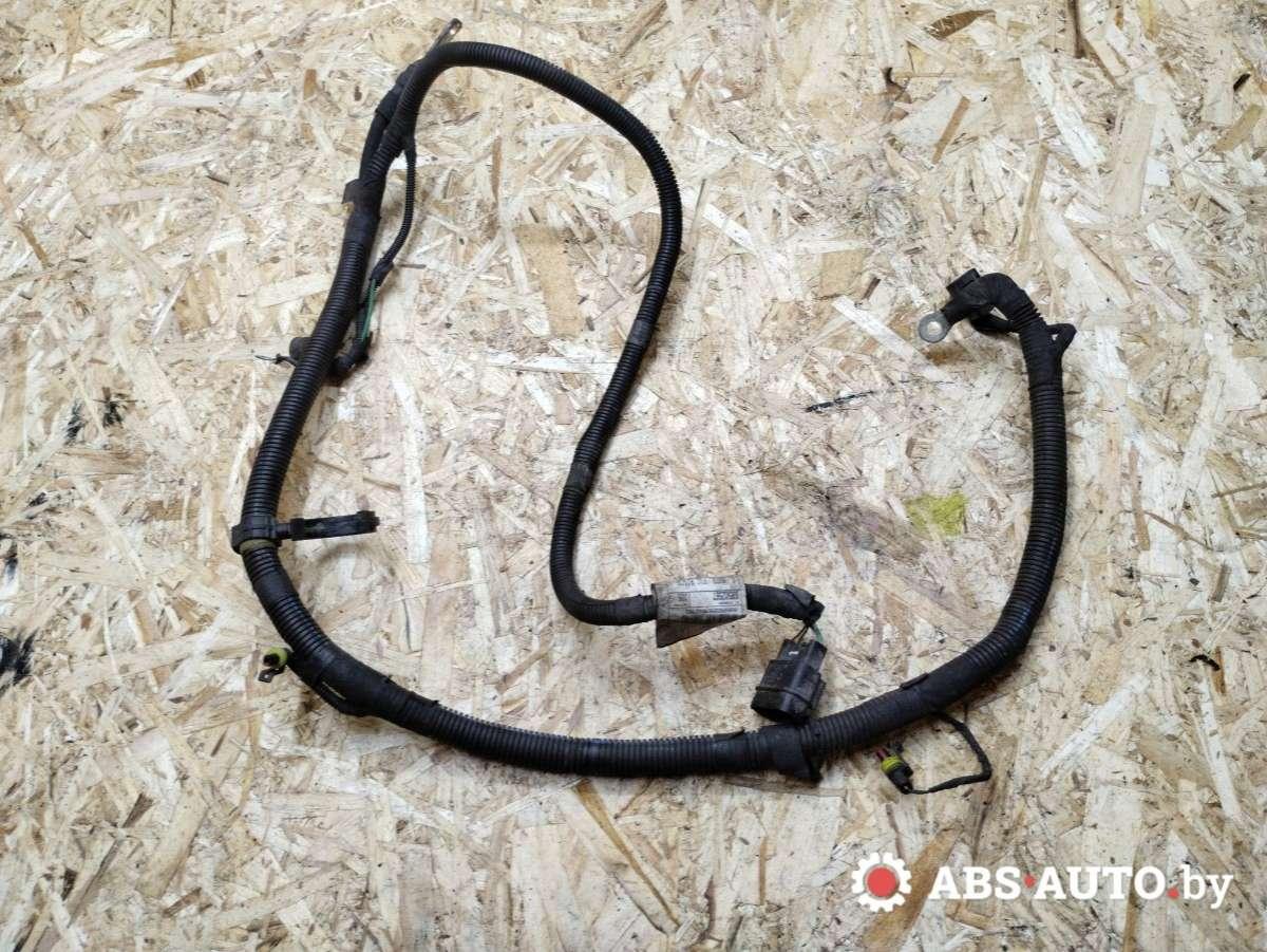 плюсовой провод аккумулятора IVECO Daily 4 поколение 2008, 2.3 л., дизель, МКПП, фургон, 69502567 - фото №1