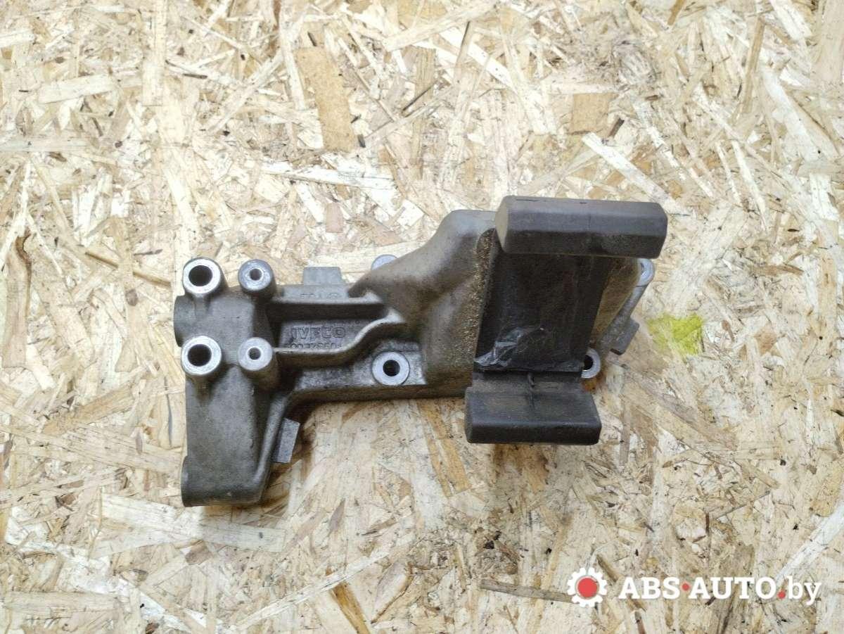 кронштейн двигателя IVECO Daily 4 поколение 2008, 2.3 л., дизель, МКПП, фургон, 500376601 - фото №1
