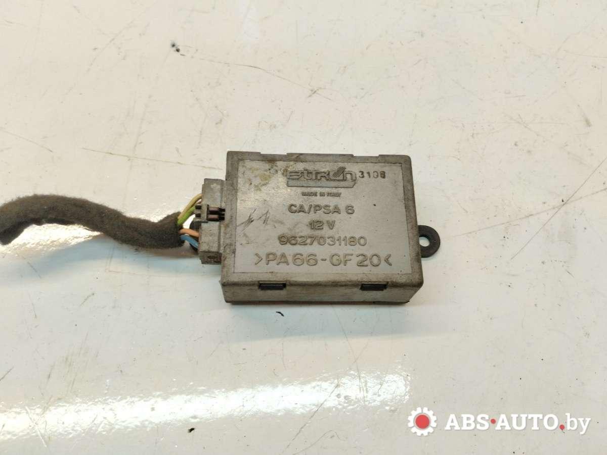 блок управления центральным замком Citroen Berlingo 1 поколение (M49) 2000, 9627031180 - фото №1